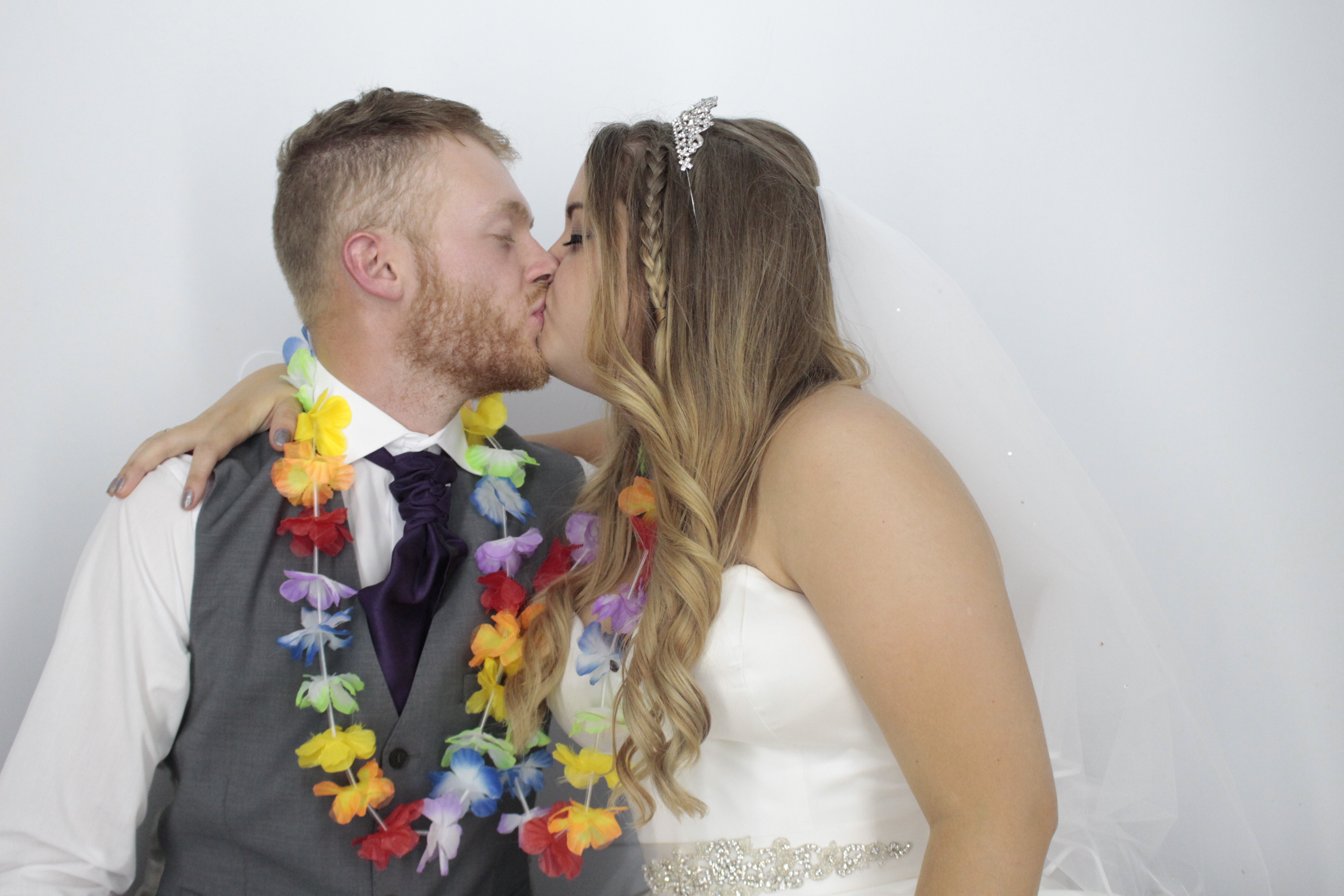 Charlotte & Chris’ Wedding | View more photos from the event at gallery.myphotoboothexperience.co.uk/u/MyPhotoBoothExperienceLtd/Charlotte-Chris’-Wedding